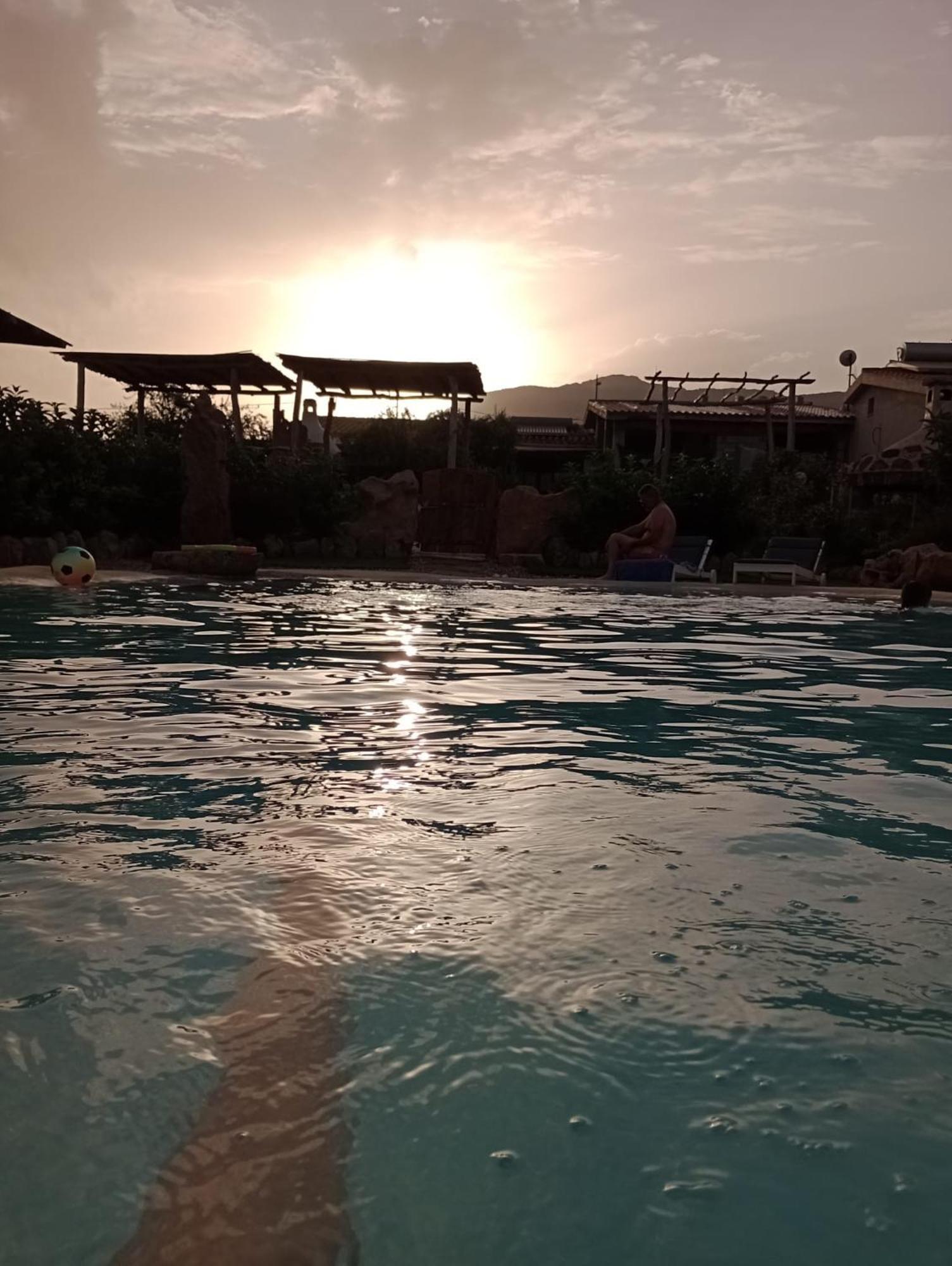 Vila Cuccuru Relax - A Iun Q9882 Orosei Exteriér fotografie